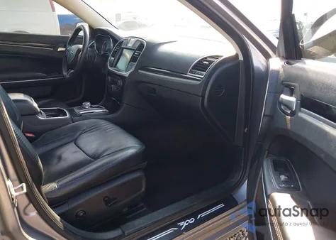 2015 Chrysler 300 Limited из США, поврежденный, VIN 2C3CCAAG7FH903888